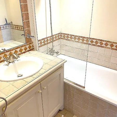 Maison Domaine Golf Country Club De St-tropez *