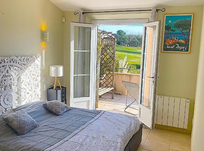 Maison Domaine Golf Country Club De St-tropez Tatil Evi *