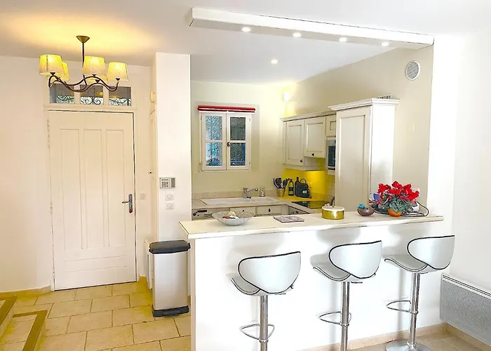 펜션 Maison Domaine Golf Country Club De St-tropez *