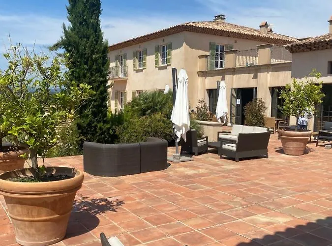 펜션 Maison Domaine Golf Country Club De St-tropez