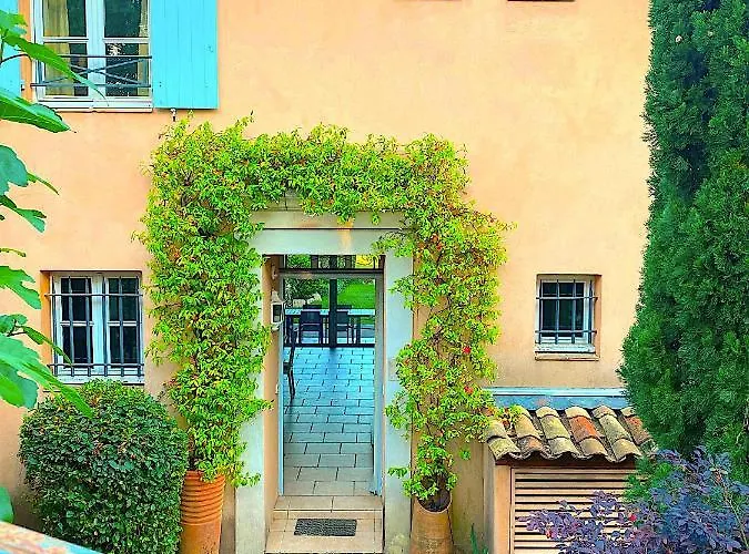 Maison Domaine Golf Country Club De St-tropez *